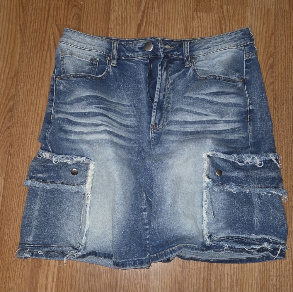 Nova Men Chillin Denim Cargo‎ Utility Blue Shorts Size 34 Bottoms Jorts